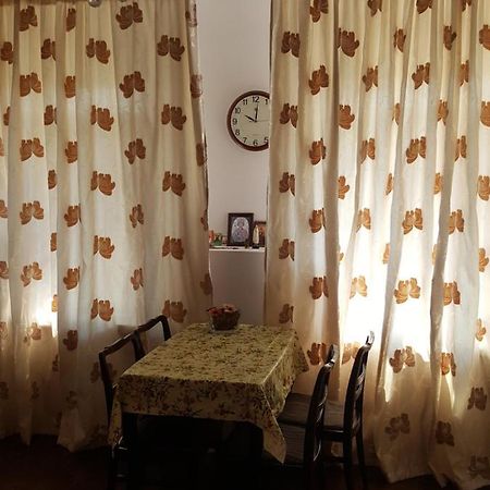 Абазинская 35 Сухум Экстерьер фото